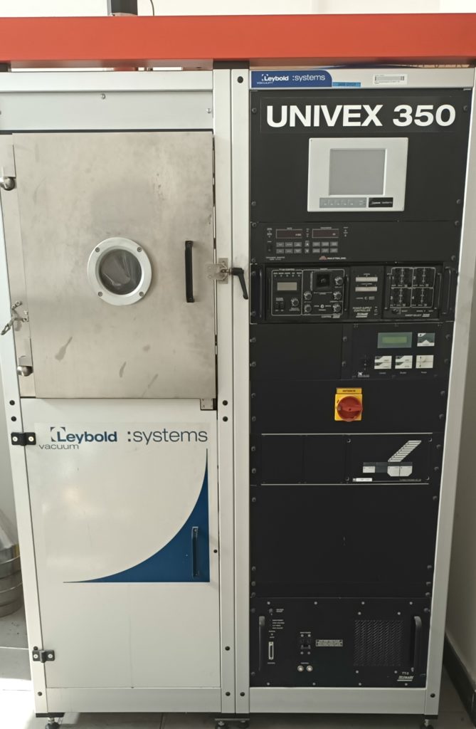 Leybold Univex 350 evaporator at Atomki